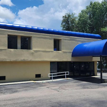 Travelodge By Wyndham Gainesville Eksteriør bilde