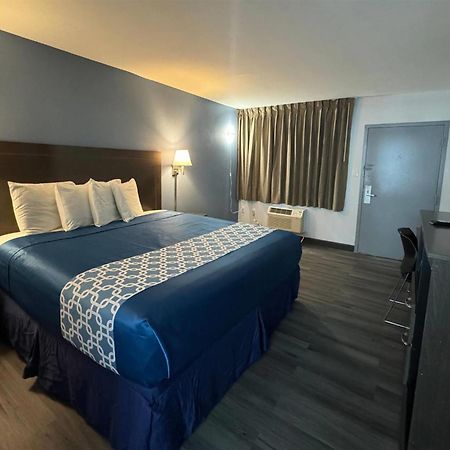 Travelodge By Wyndham Gainesville Eksteriør bilde